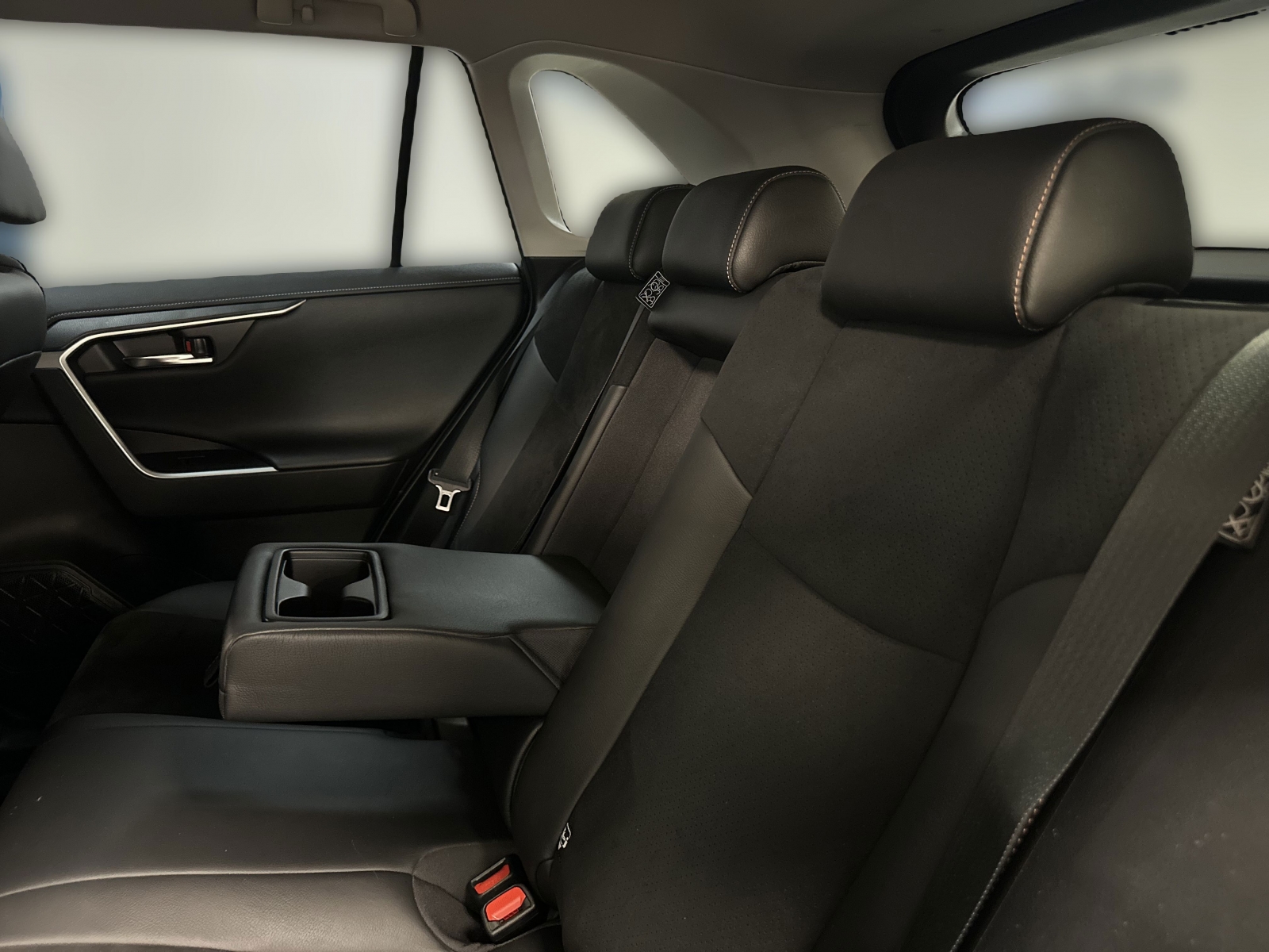 Toyota RAV4 Luxury Plus