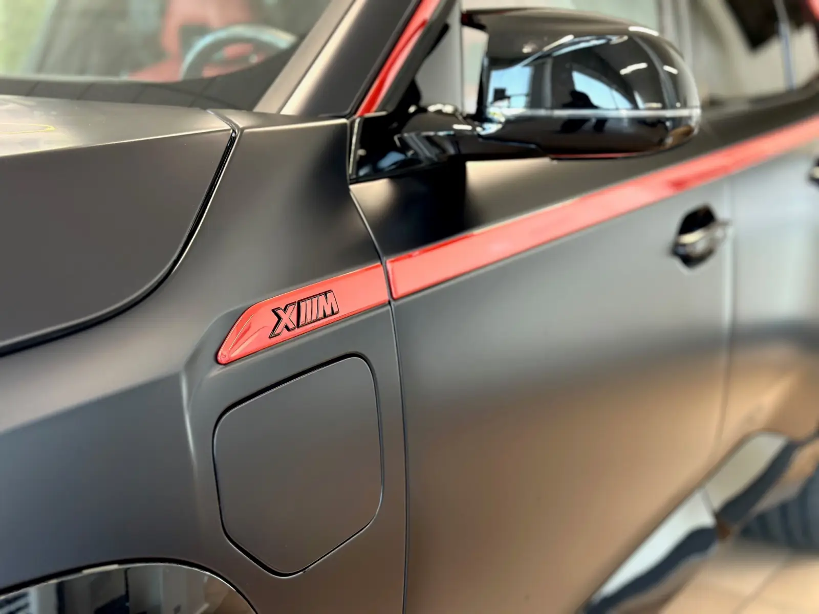 BMW XM BMW XM Label Red
