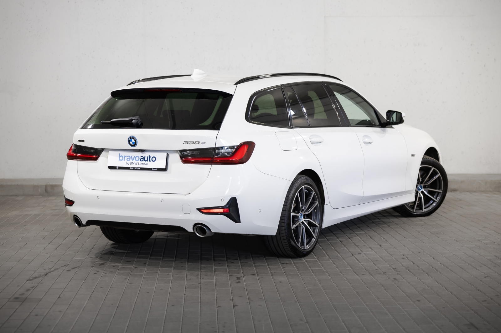 BMW 330 e xDrive