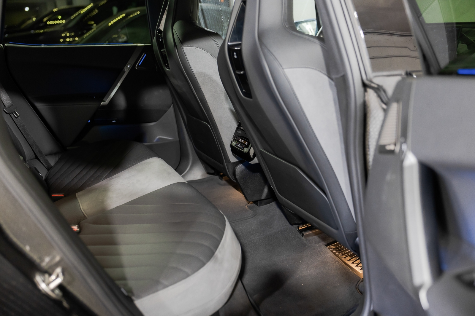 BMW iX xDrive60
