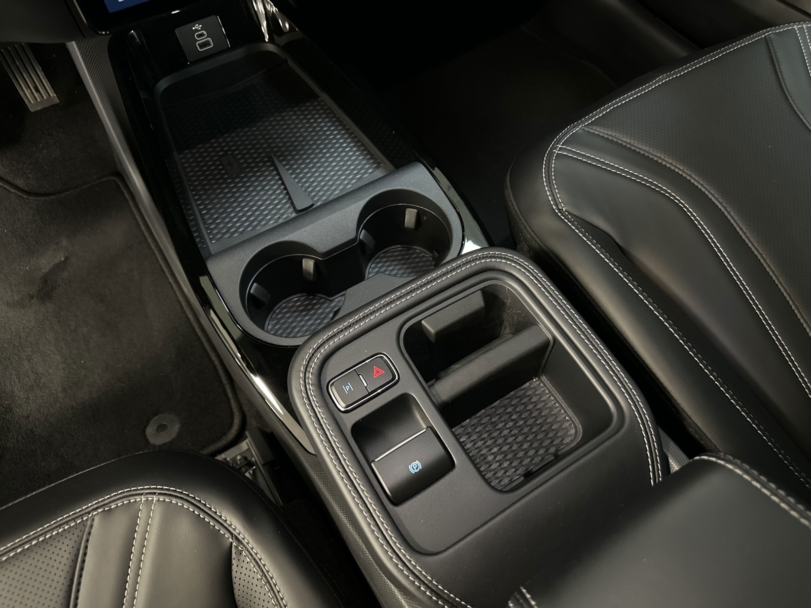 Ford Mustang Mach-E RWD STANDARD RANGE LFP