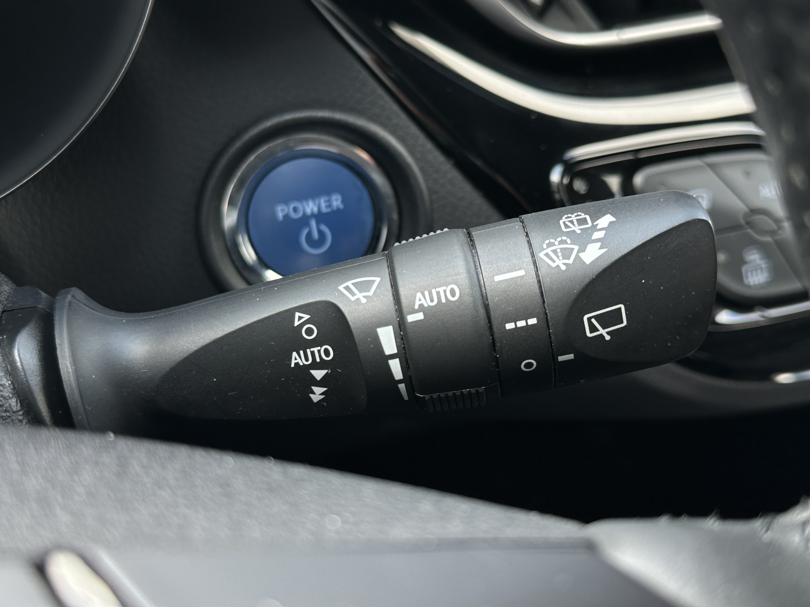 Toyota C-HR Hybrid