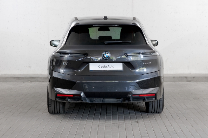 BMW iX xDrive40