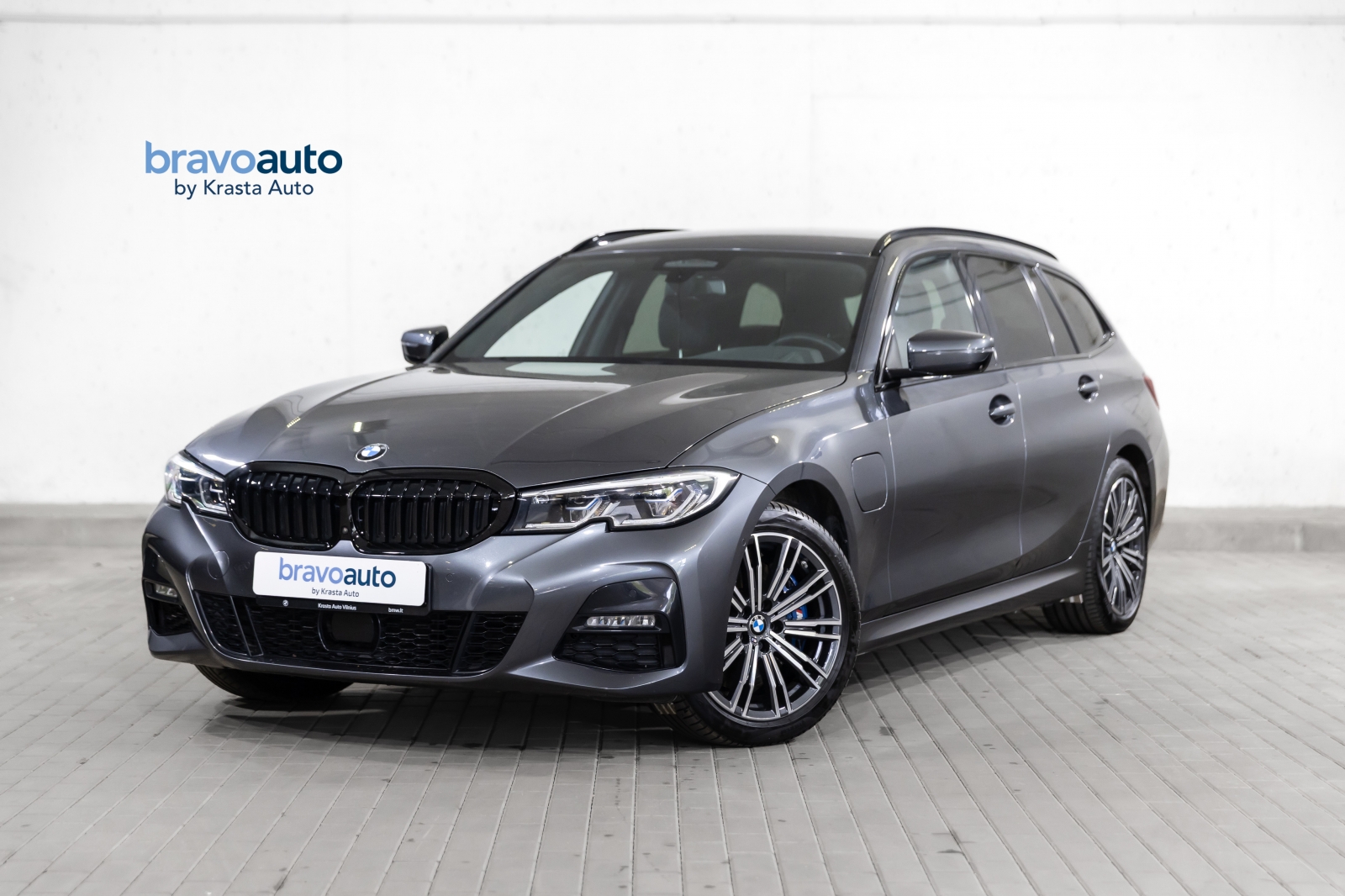 BMW 330 e