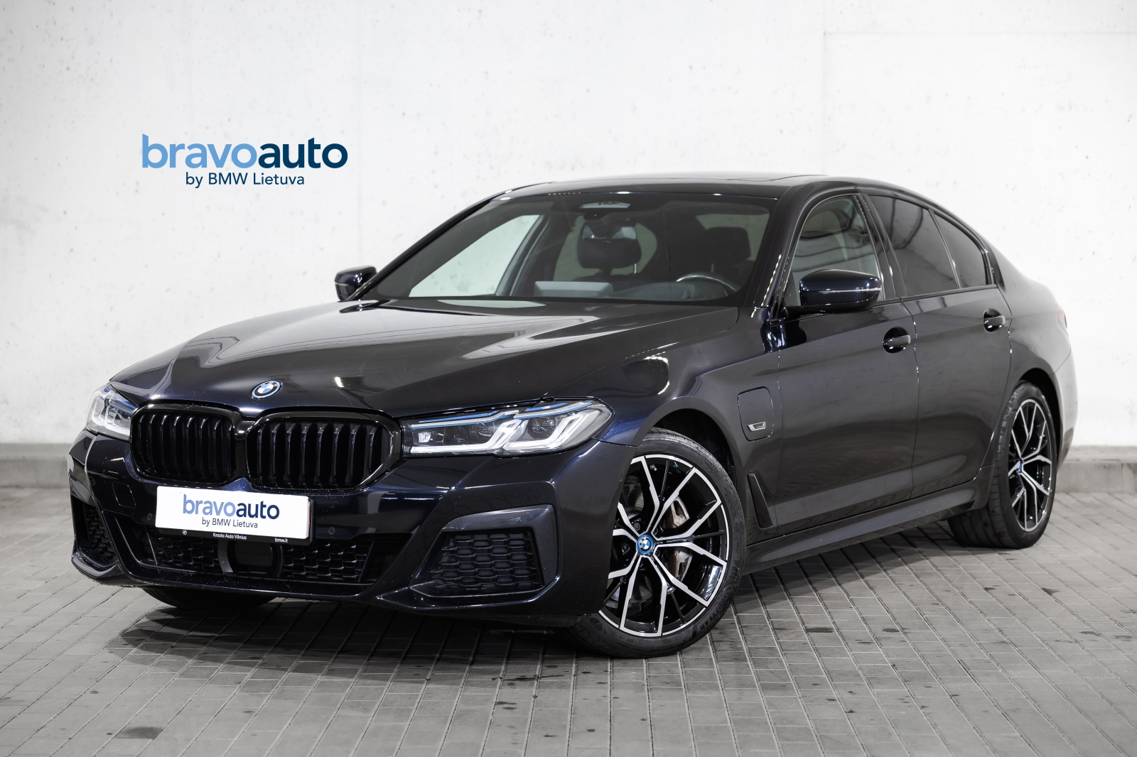 BMW 545 e xDrive