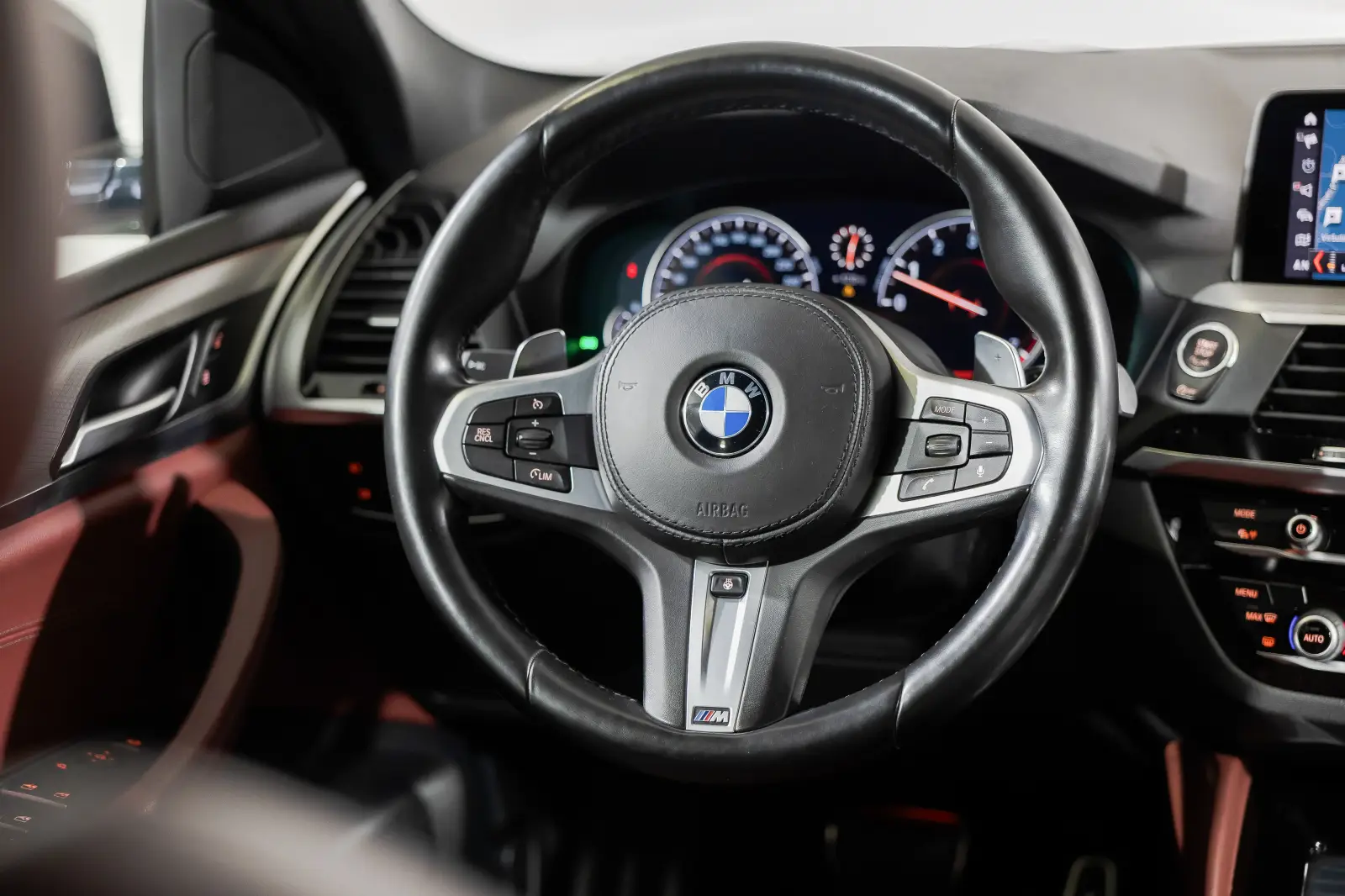 92c57c079d0e0766eb7c00d339460b936a917d0fdae3f.jpg