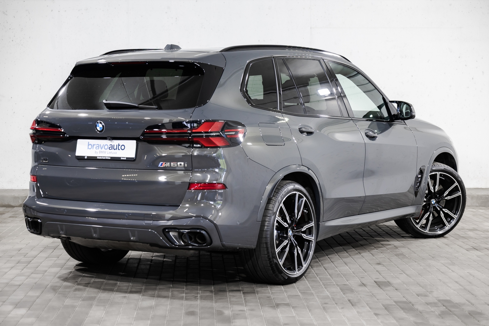 BMW X5 M60i xDrive