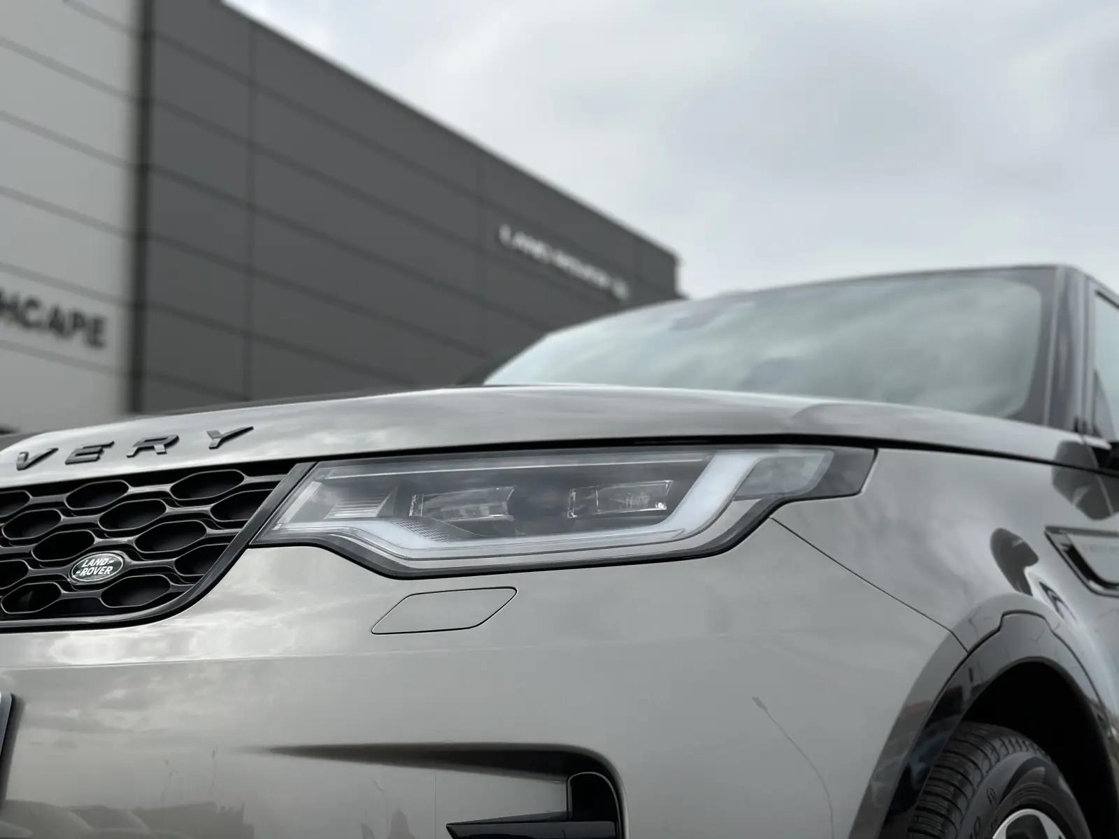 Land Rover Discovery D350 Dynamic HSE