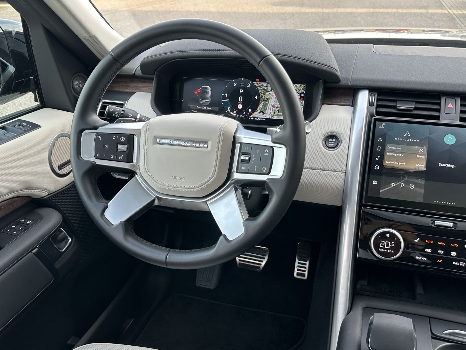 Land Rover Discovery D350 DYNAMIC HSE