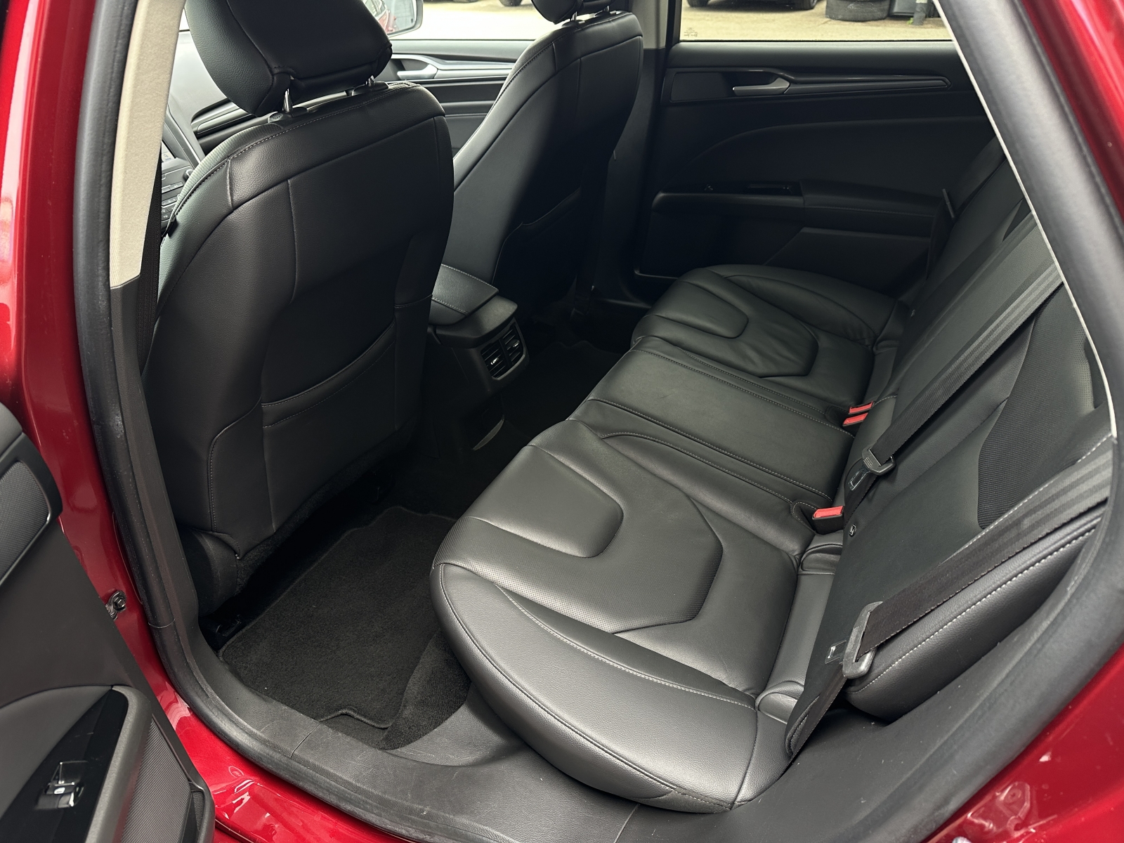Ford Mondeo Tintaium Hybrid