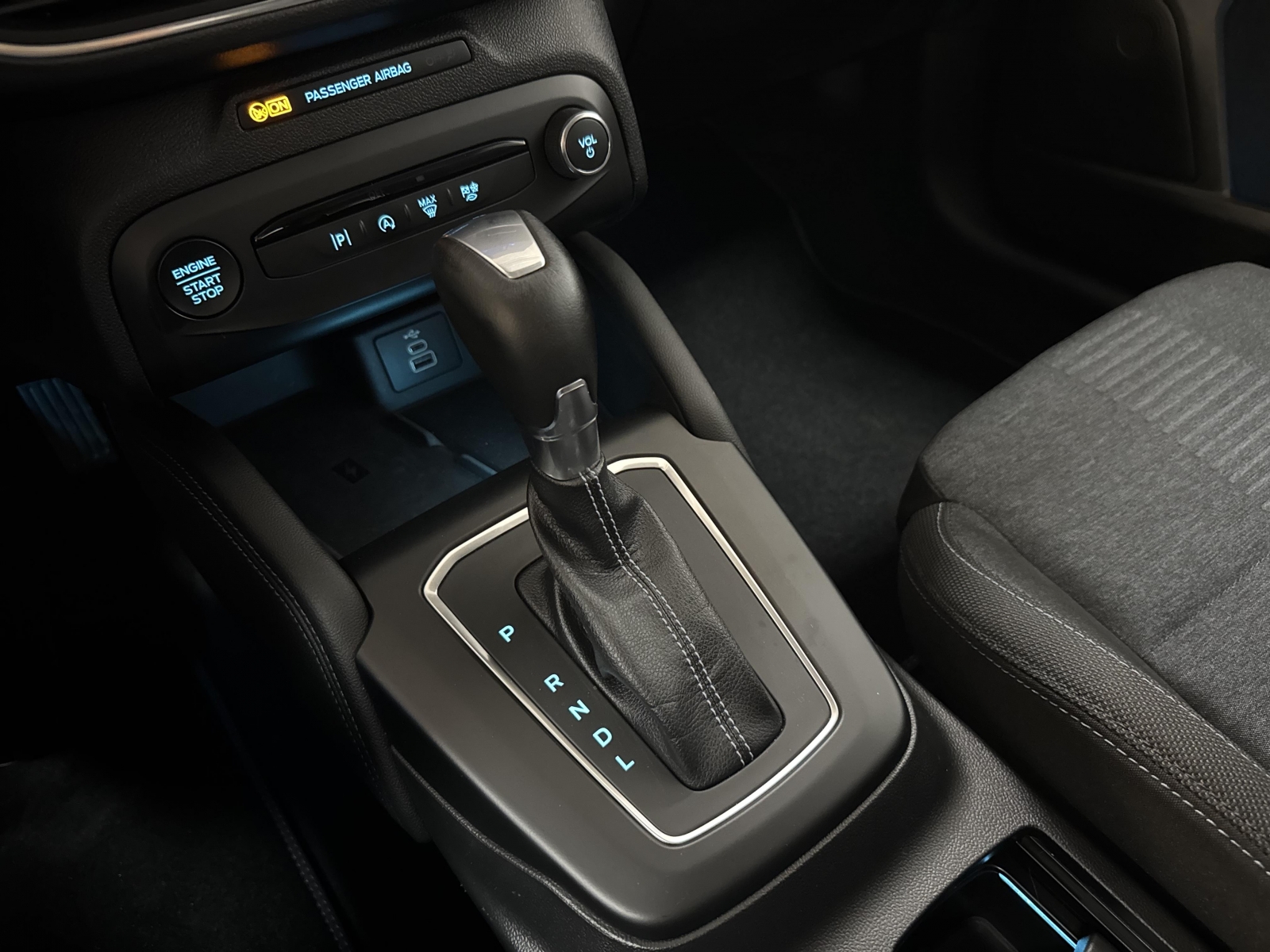 Ford Focus Focus Active X Hybrid