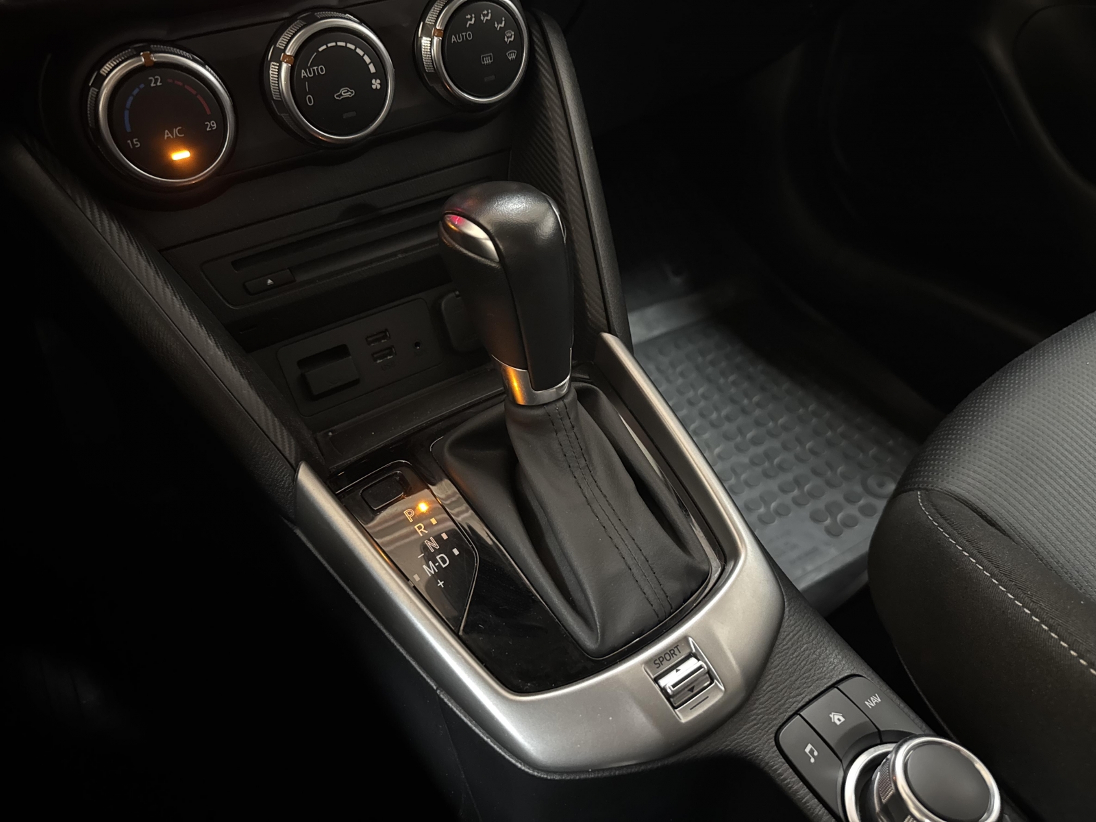 Mazda CX-3 Premium Plius