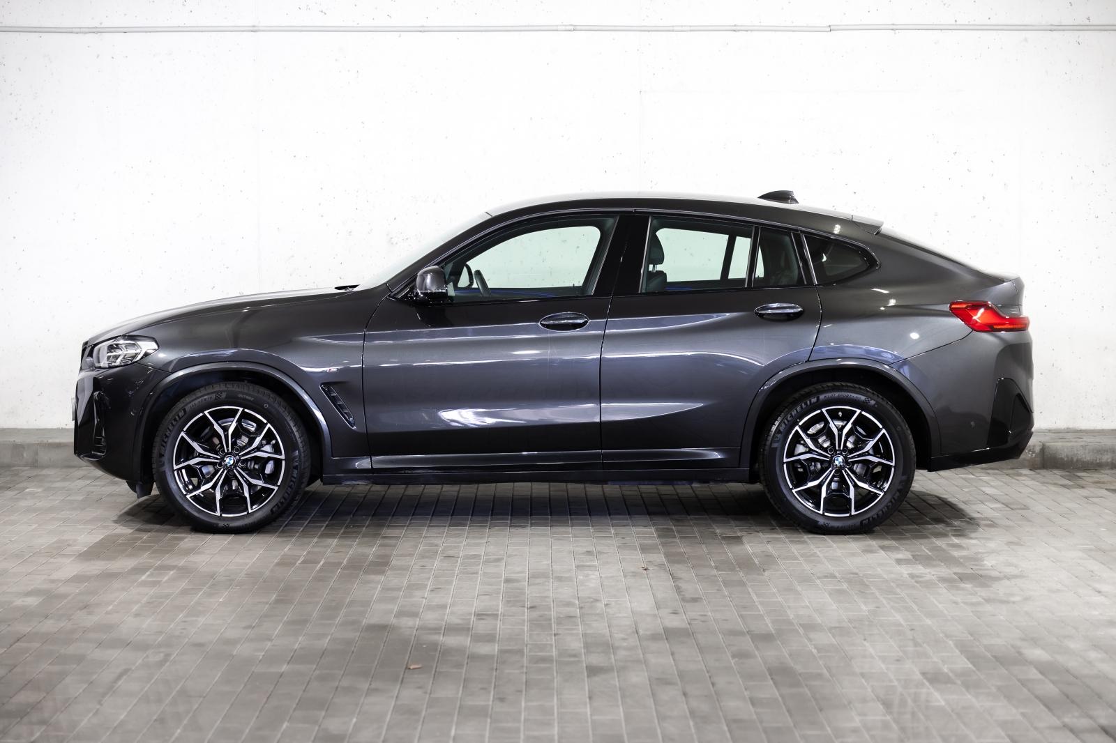 BMW X4 xDrive20i