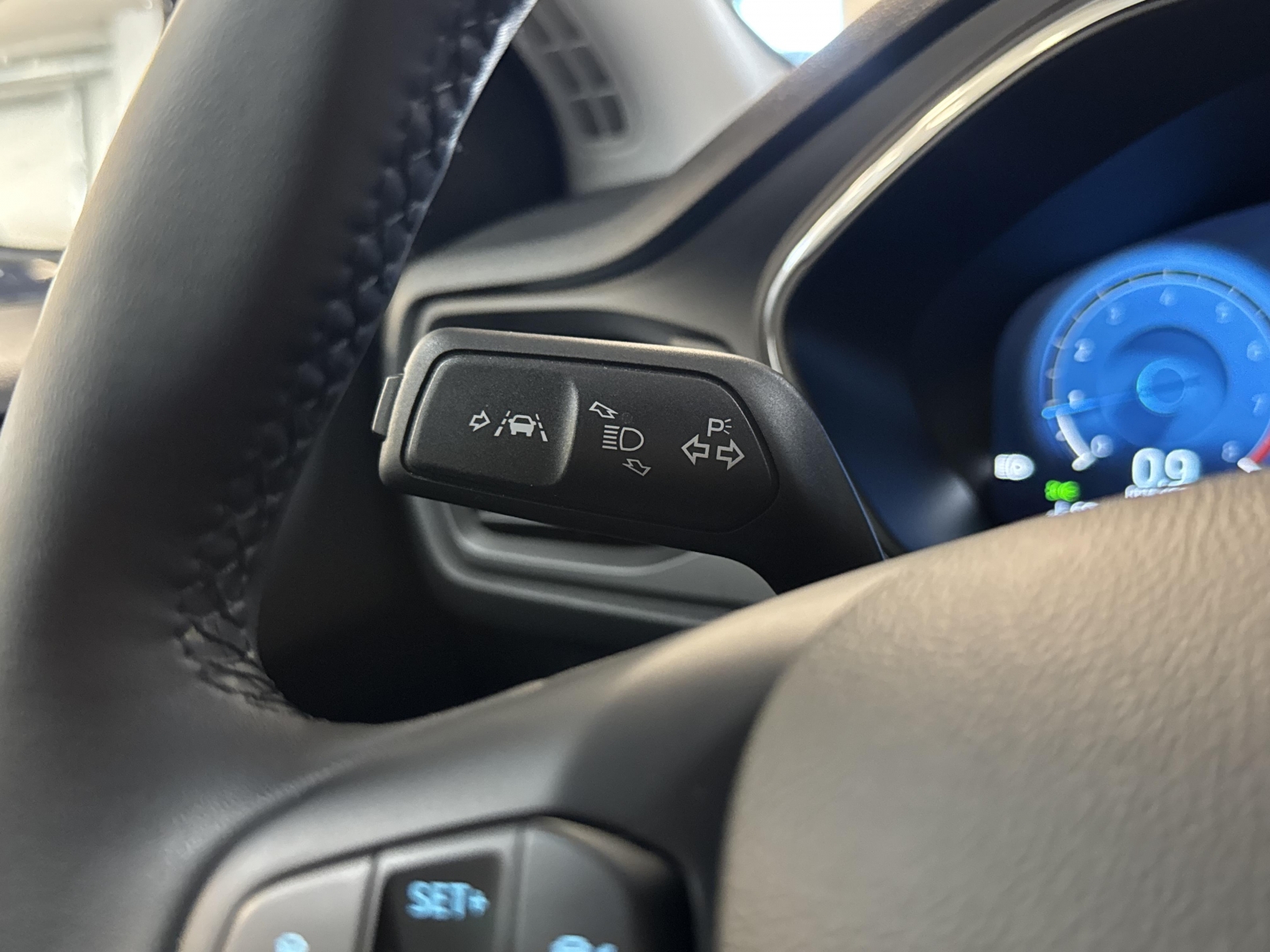 Ford Focus Focus Active X Hybrid