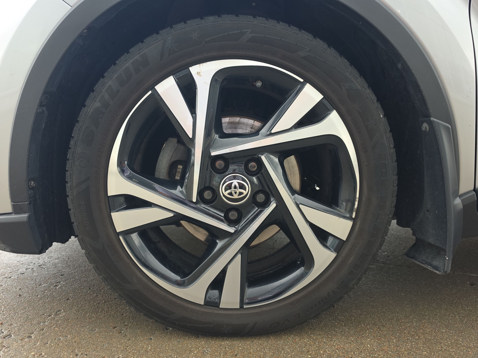 Toyota C-HR Hybrid