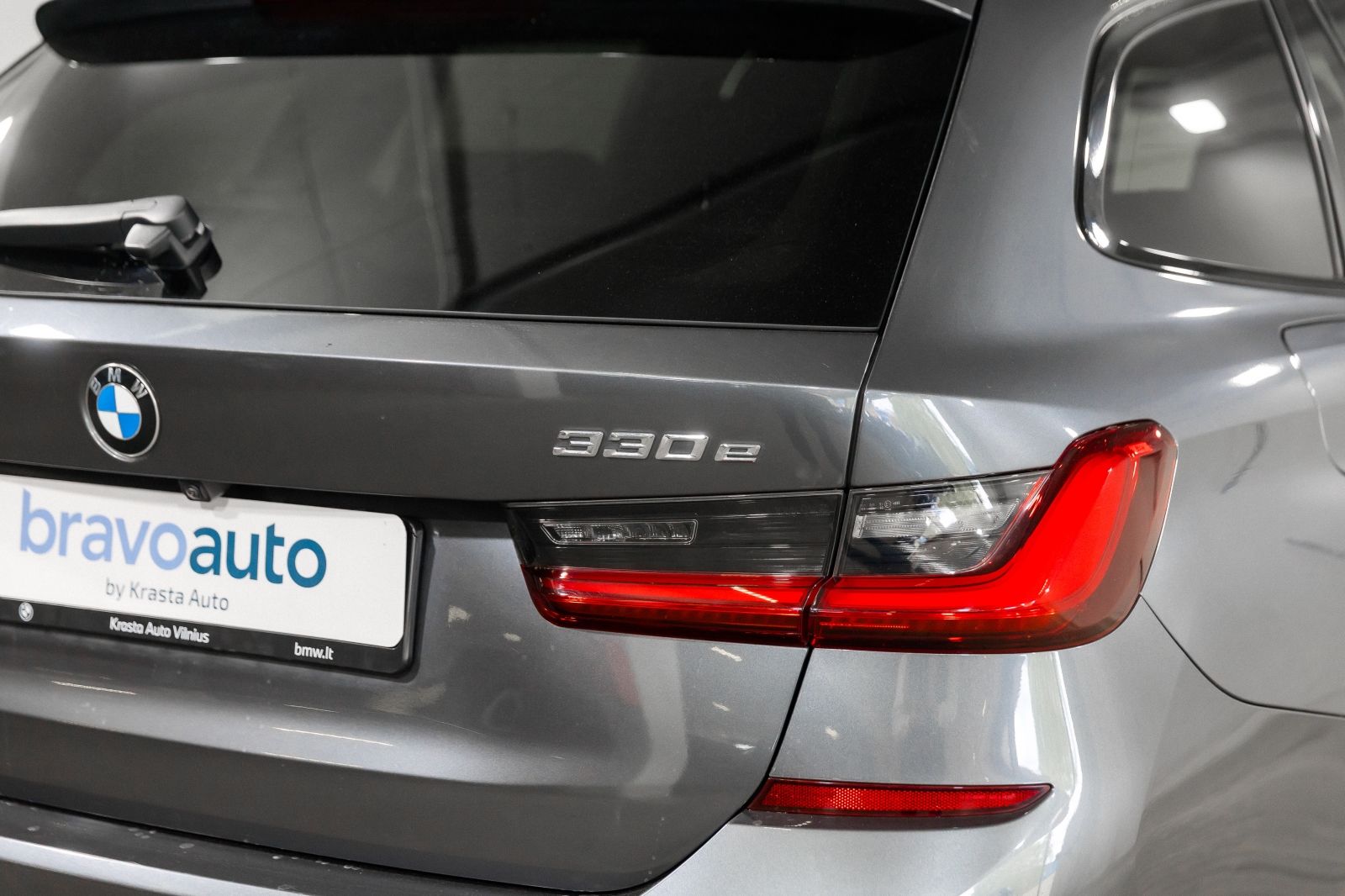 BMW 330 e