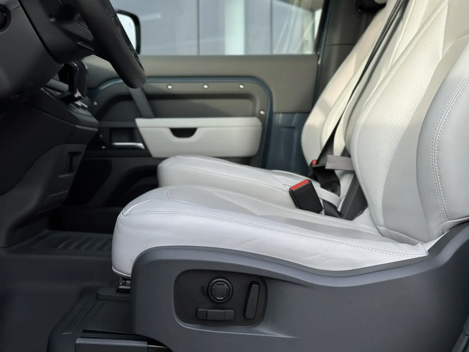 Land Rover Defender DEFENDER 90 D250 X-DYNAMIC HSE