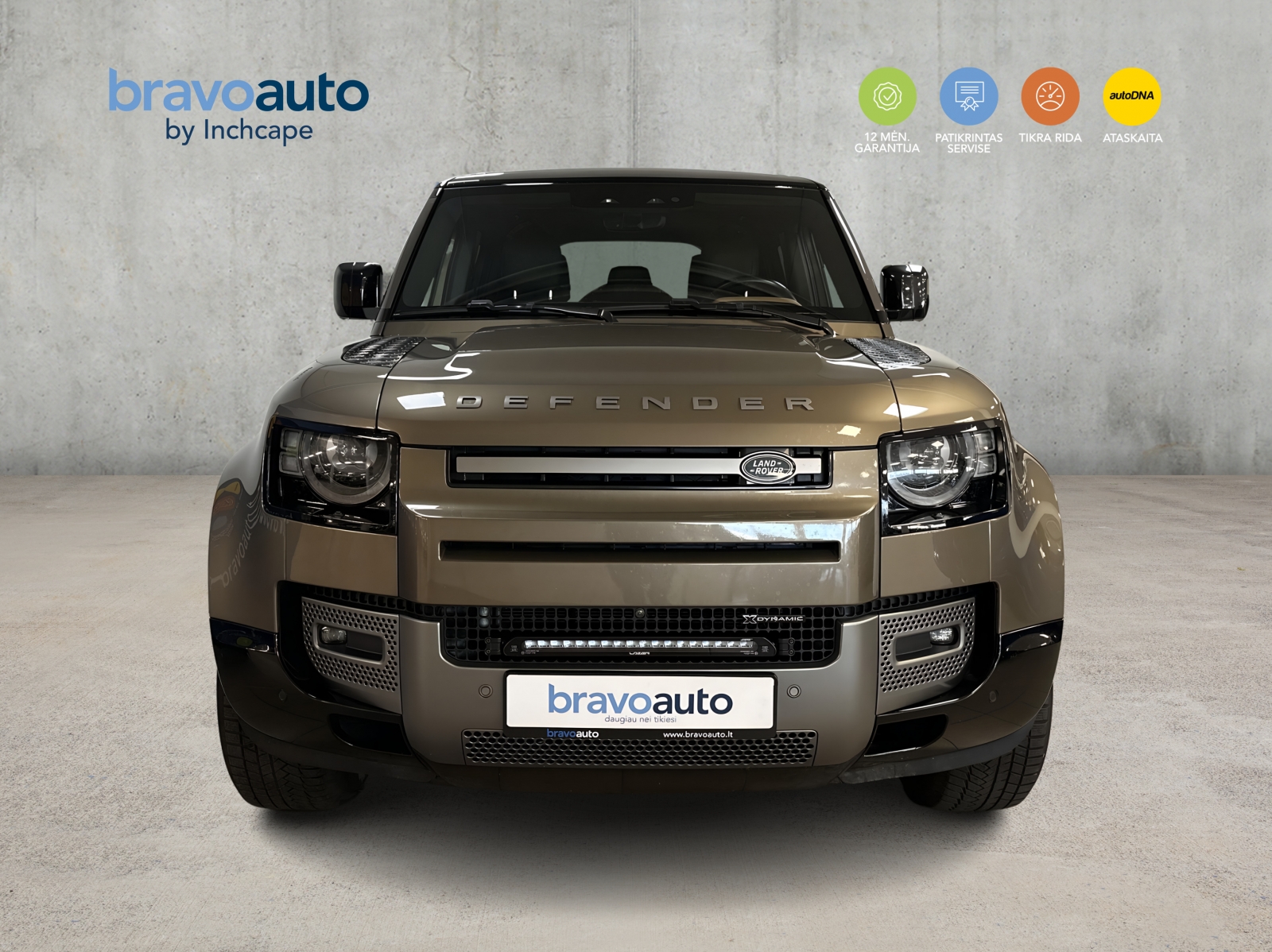 Land Rover Defender HSE R-Dynamic D250