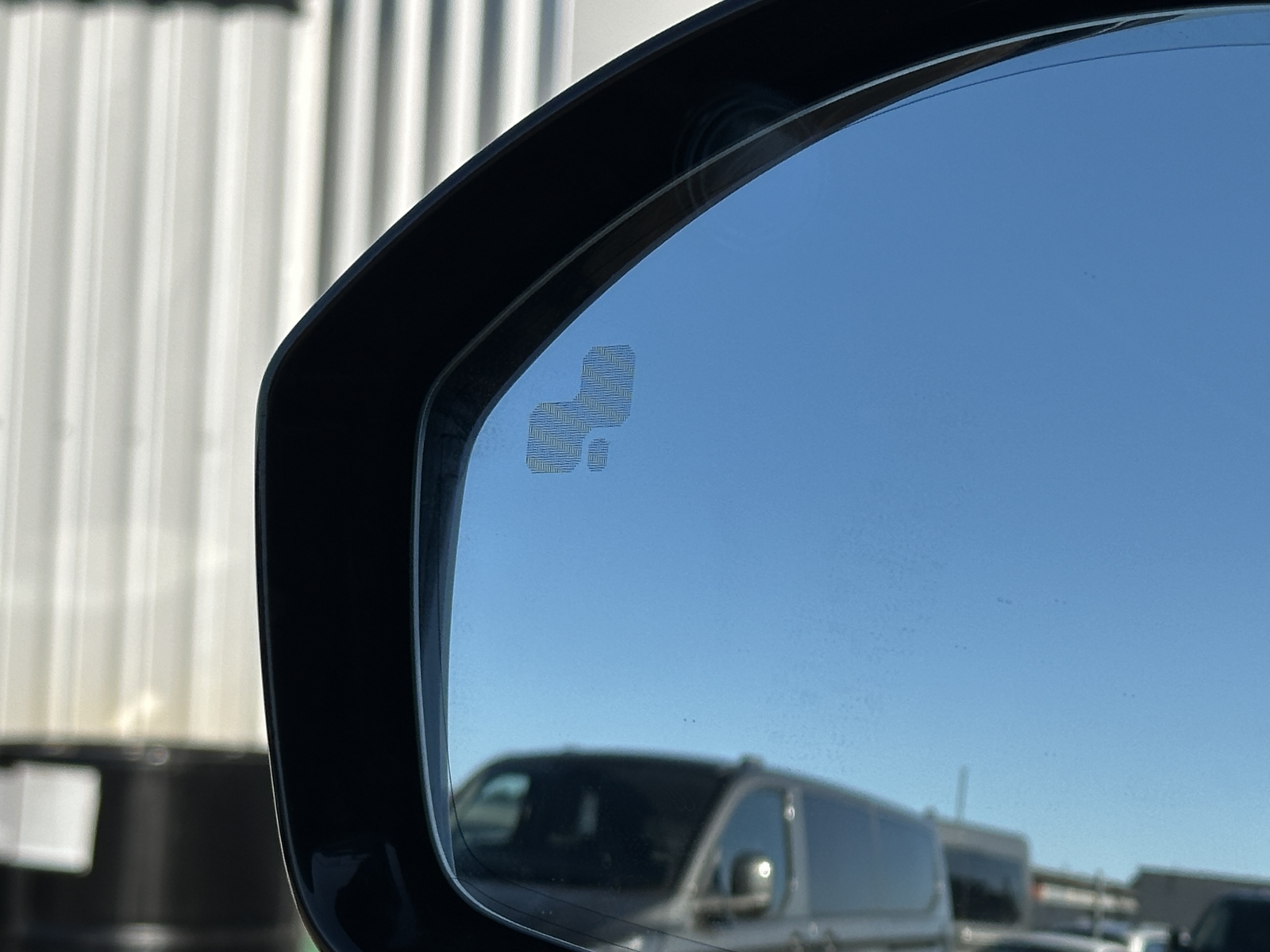 Land Rover Range Rover Evoque P300E Plug-In Hybrid AWD R-Dynamic SE