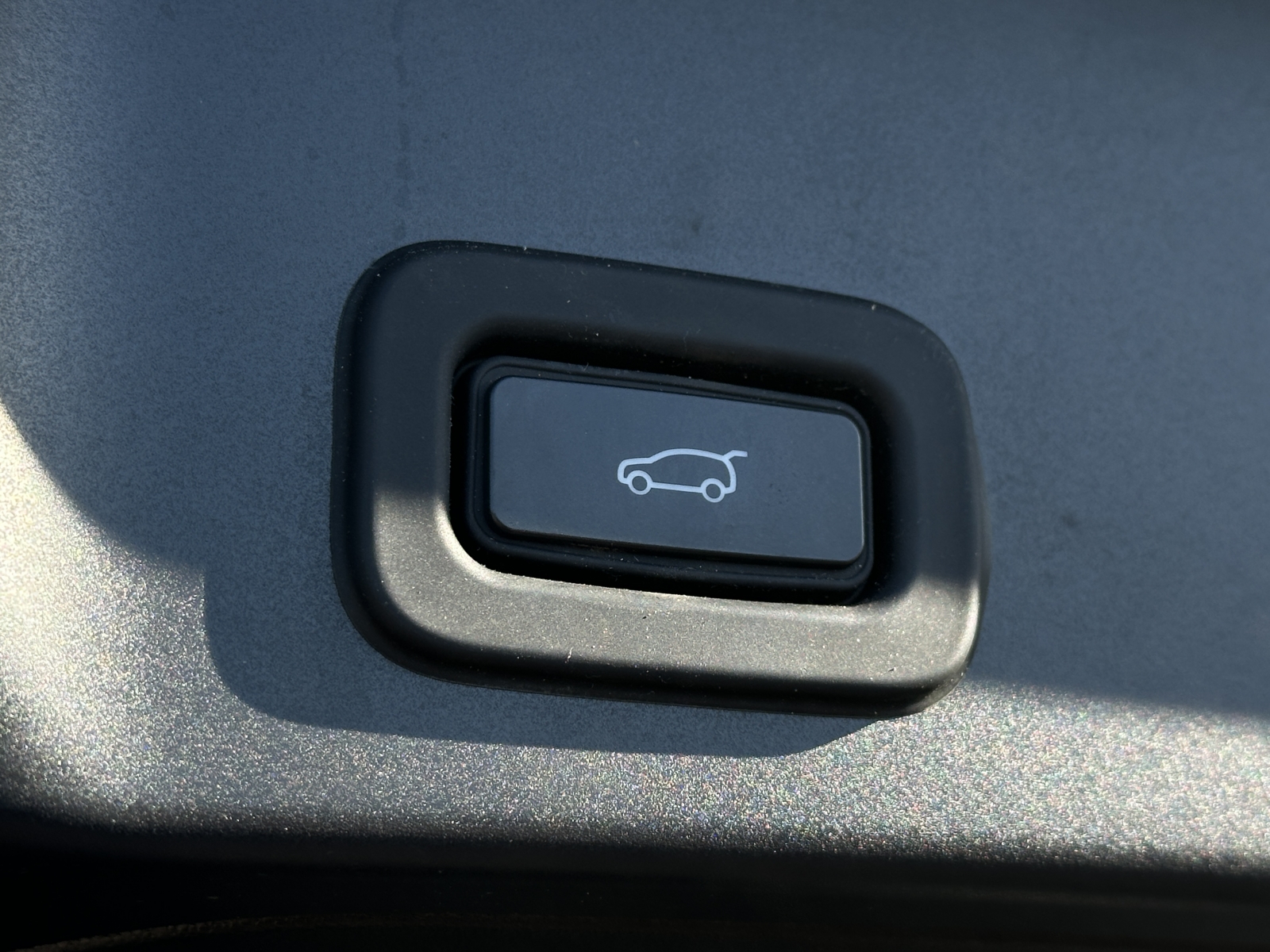 Land Rover Range Rover Evoque P300E Plug-In Hybrid AWD R-Dynamic SE