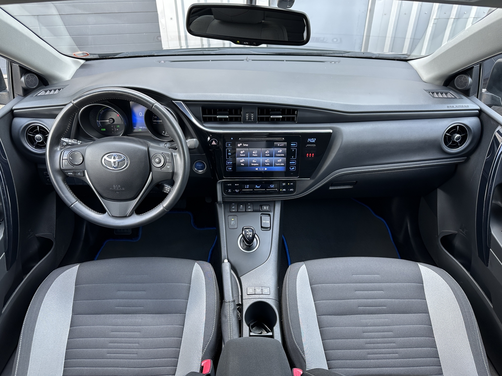Toyota Auris Hybrid