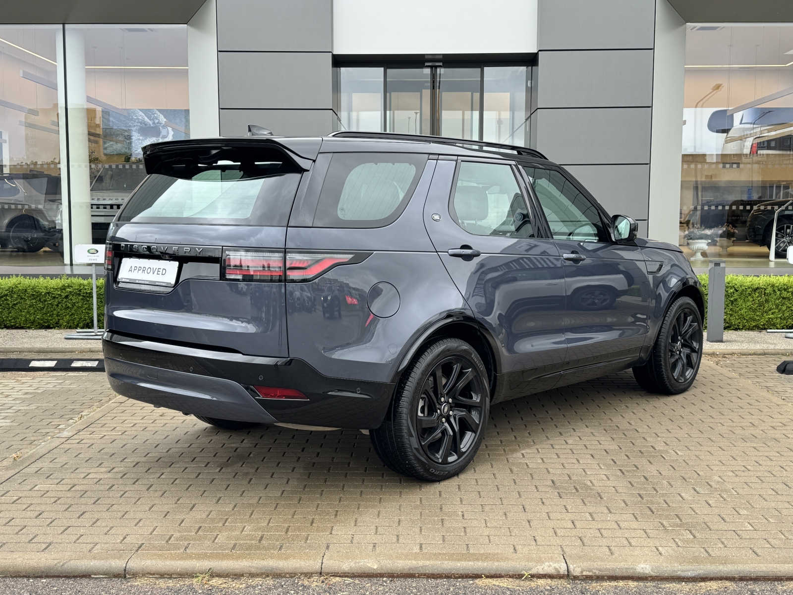 Land Rover Discovery D250 Dynamic SE 3.0