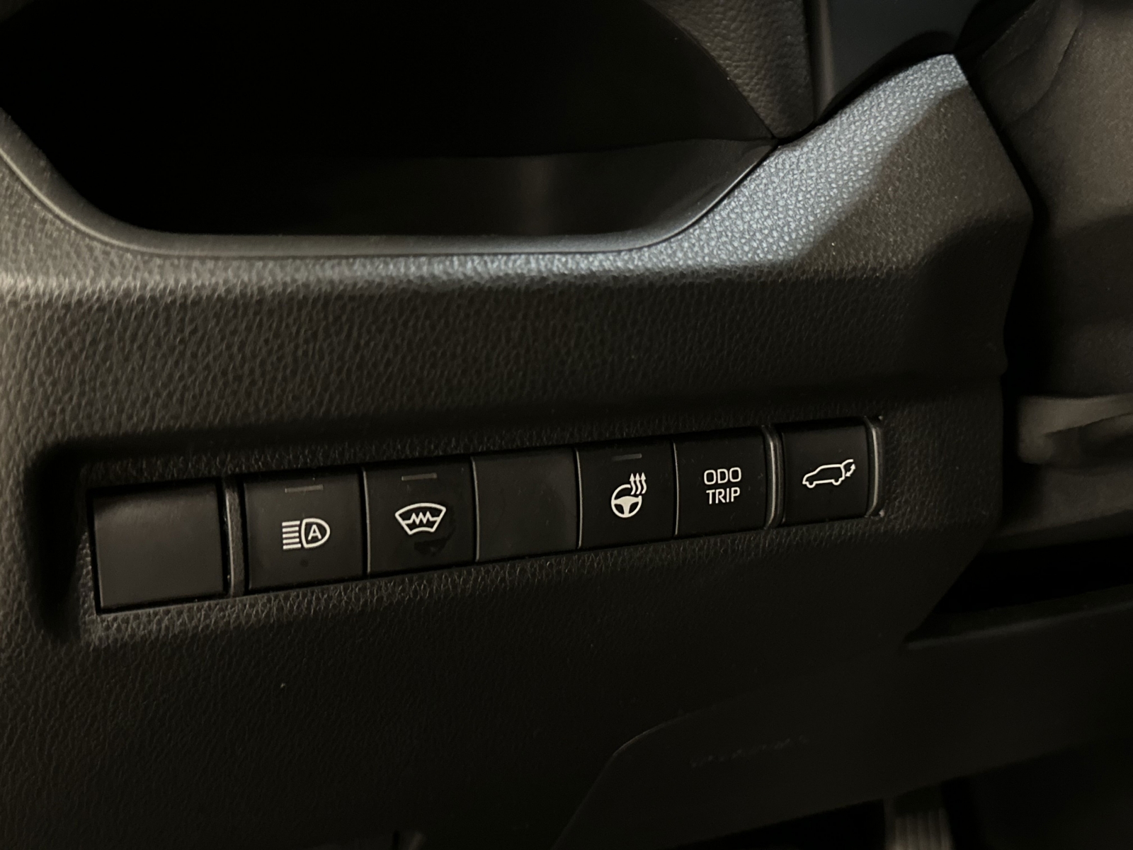 Toyota RAV4 Luxury Plus