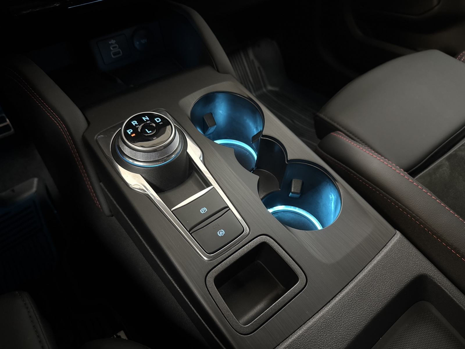 Ford Kuga ST-Line X, Full Hybrid