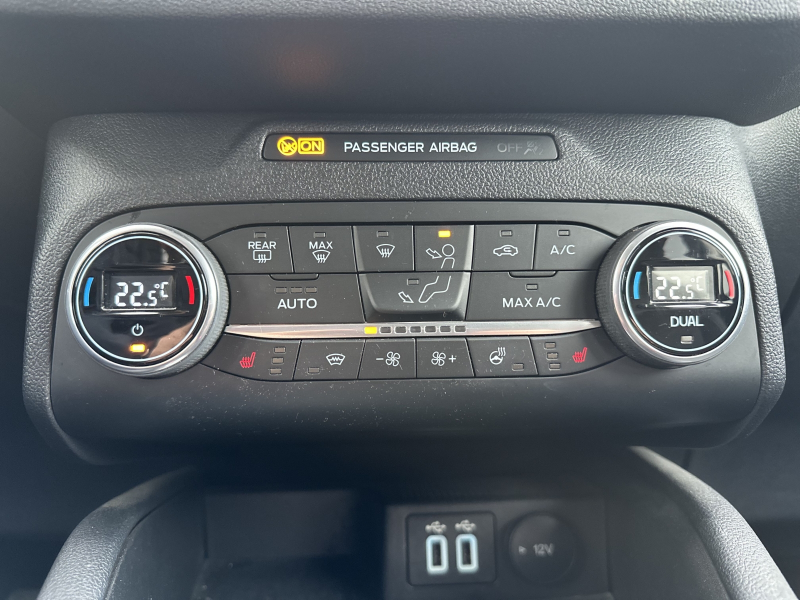 Ford Kuga TITANIUM 2,5 L DURATEC PLUG-IN HYBRID 225 AG CVT