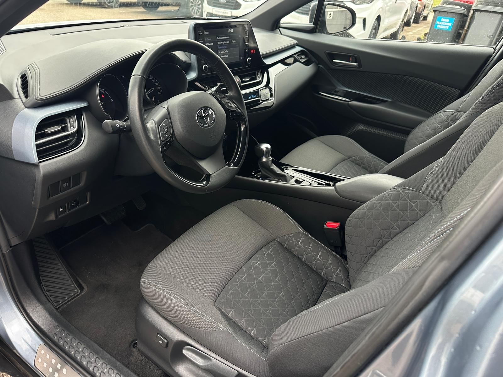 Toyota C-HR Hybrid
