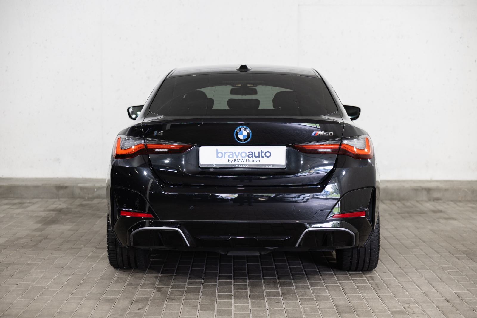 BMW i4 M50