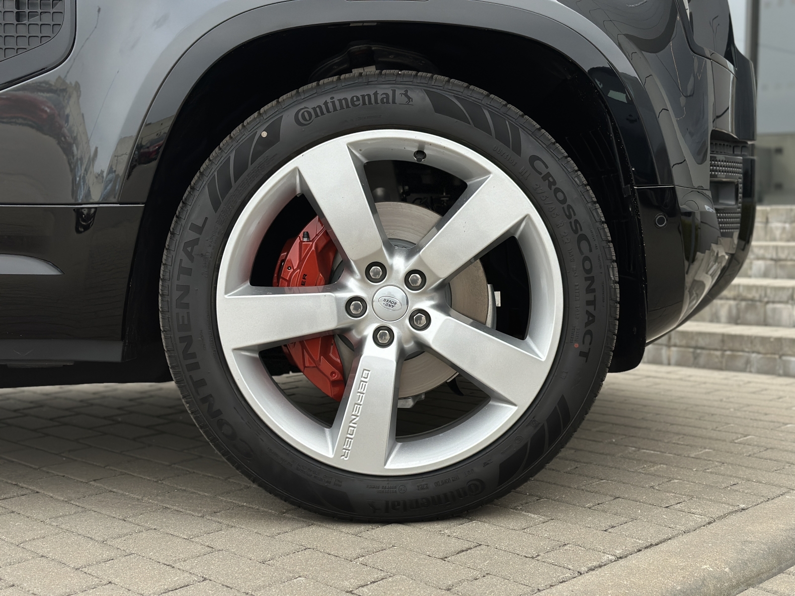 Land Rover Defender D300