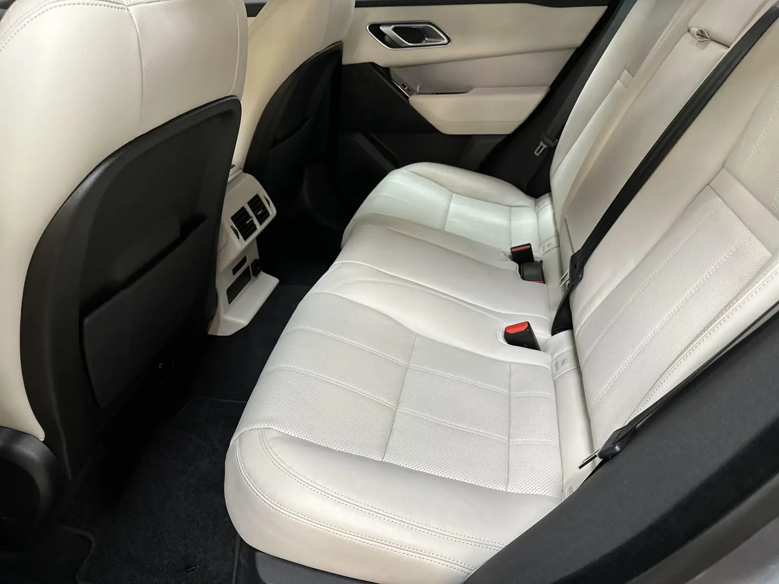 Land Rover Range Rover Velar R-Dynamic S