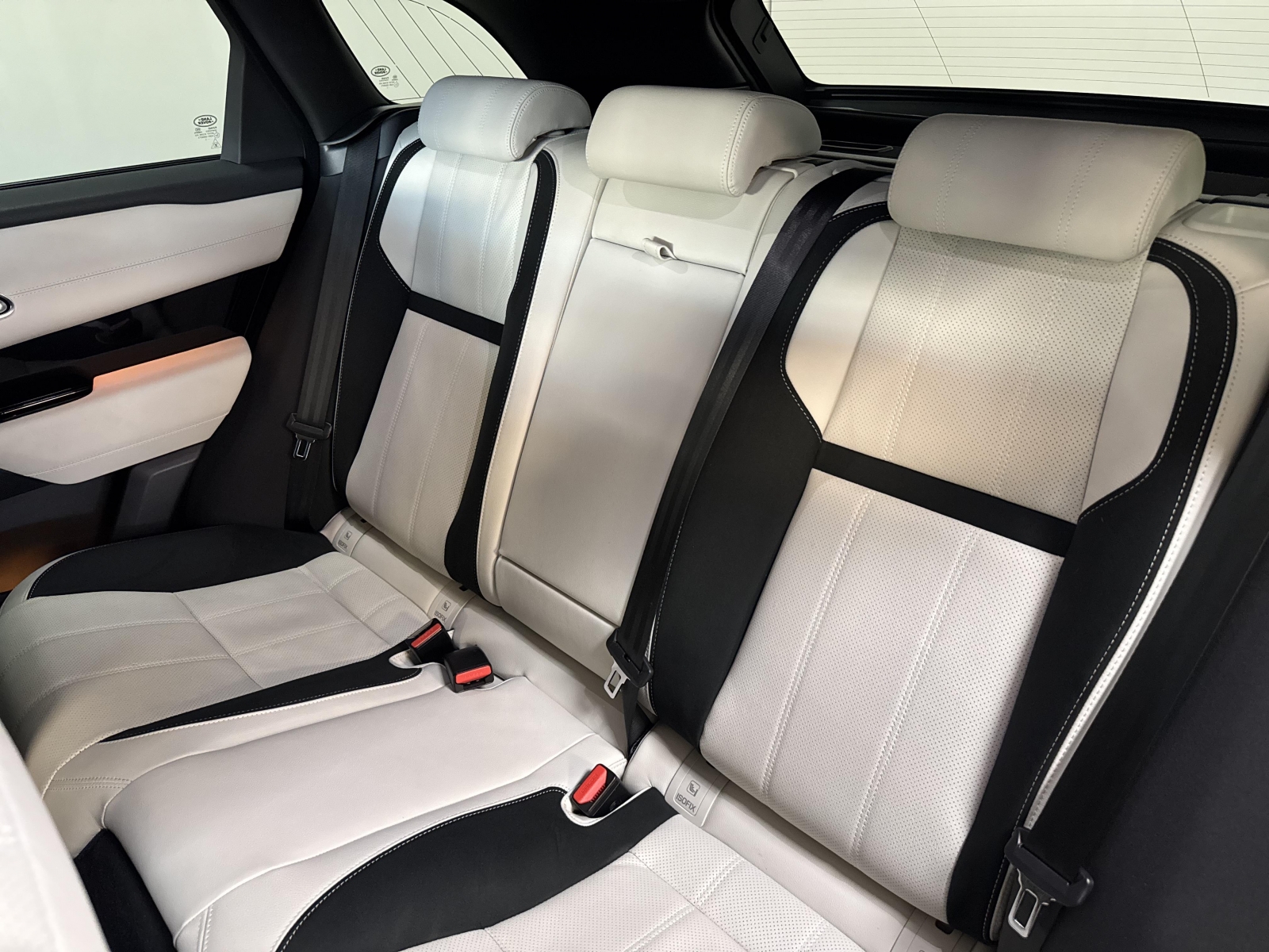 Land Rover Range Rover Velar R-Dynamic SE