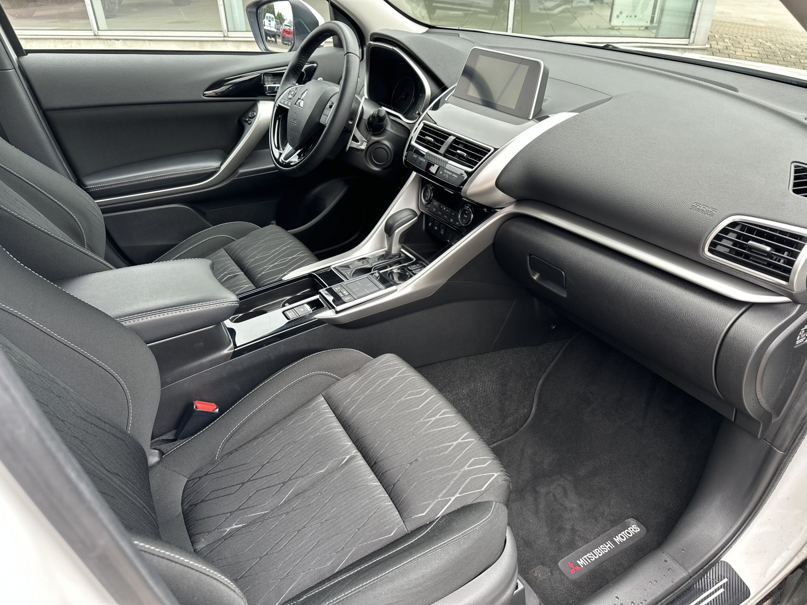 Mitsubishi Eclipse Cross INTENSE
