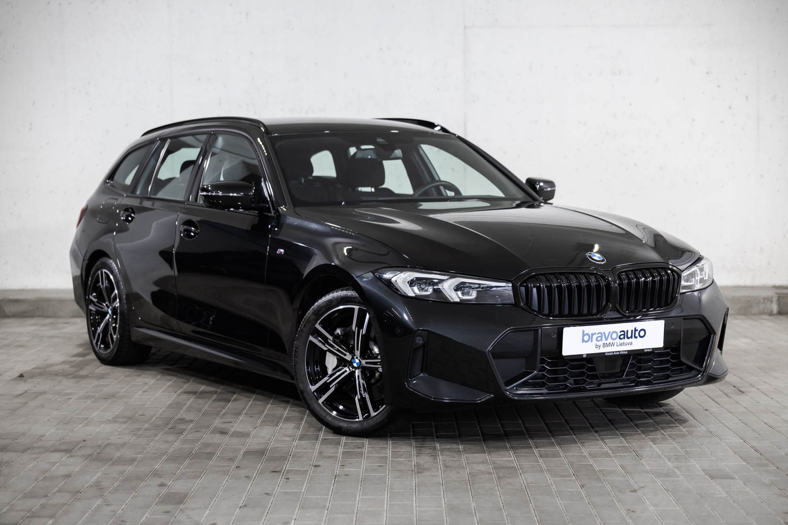 BMW 330 i xDrive