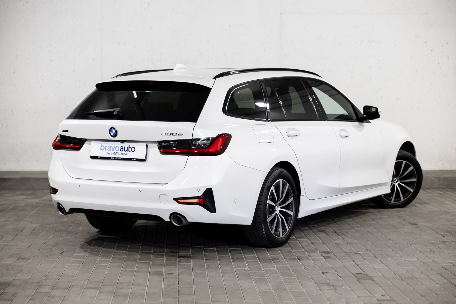 BMW 330 e xDrive