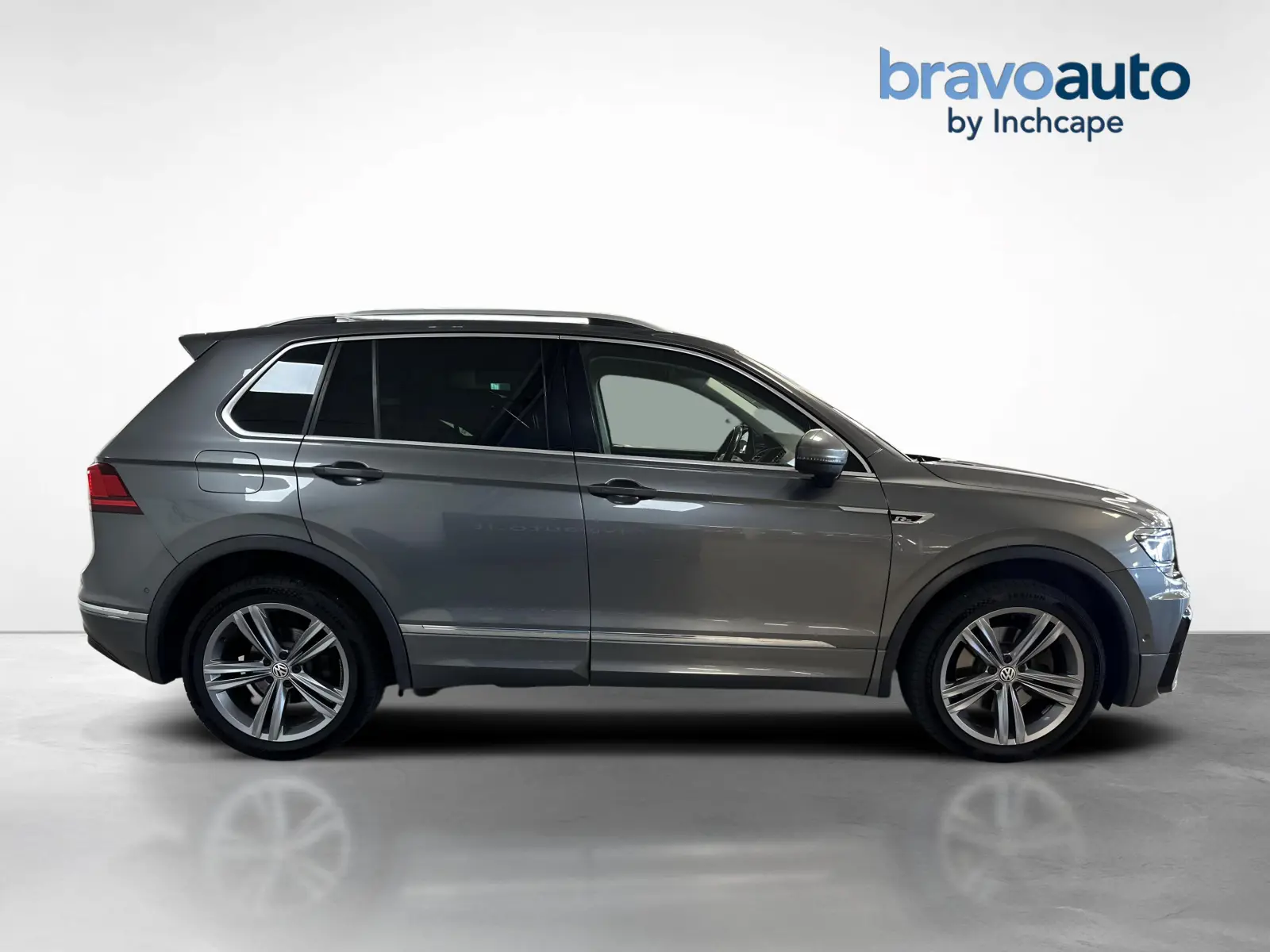 bf082cbf94b87d5b3281d691b6d62e026a998492d46ee.jpg