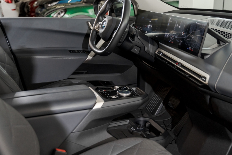 BMW iX xDrive40