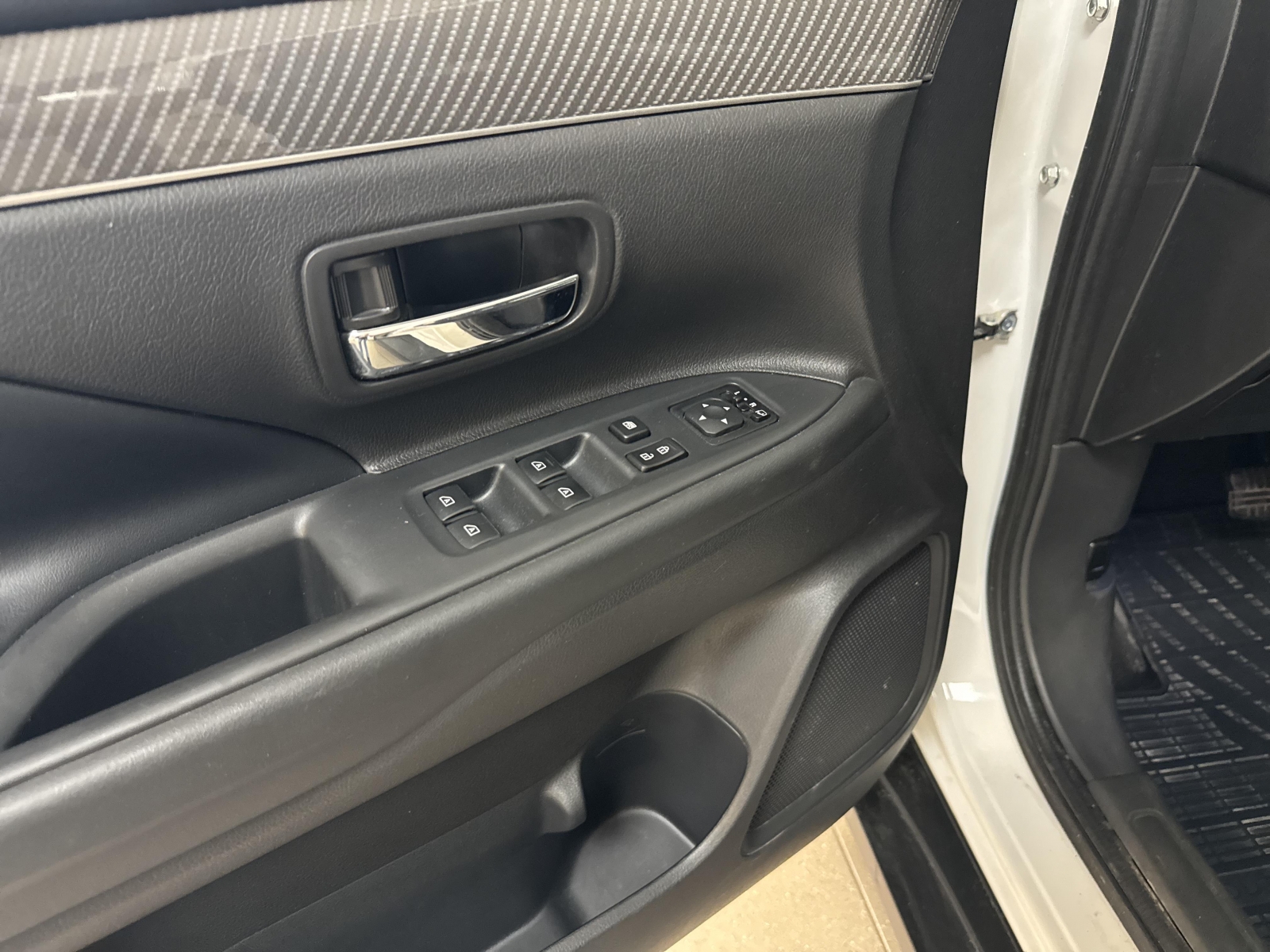 Mitsubishi Outlander 4WD