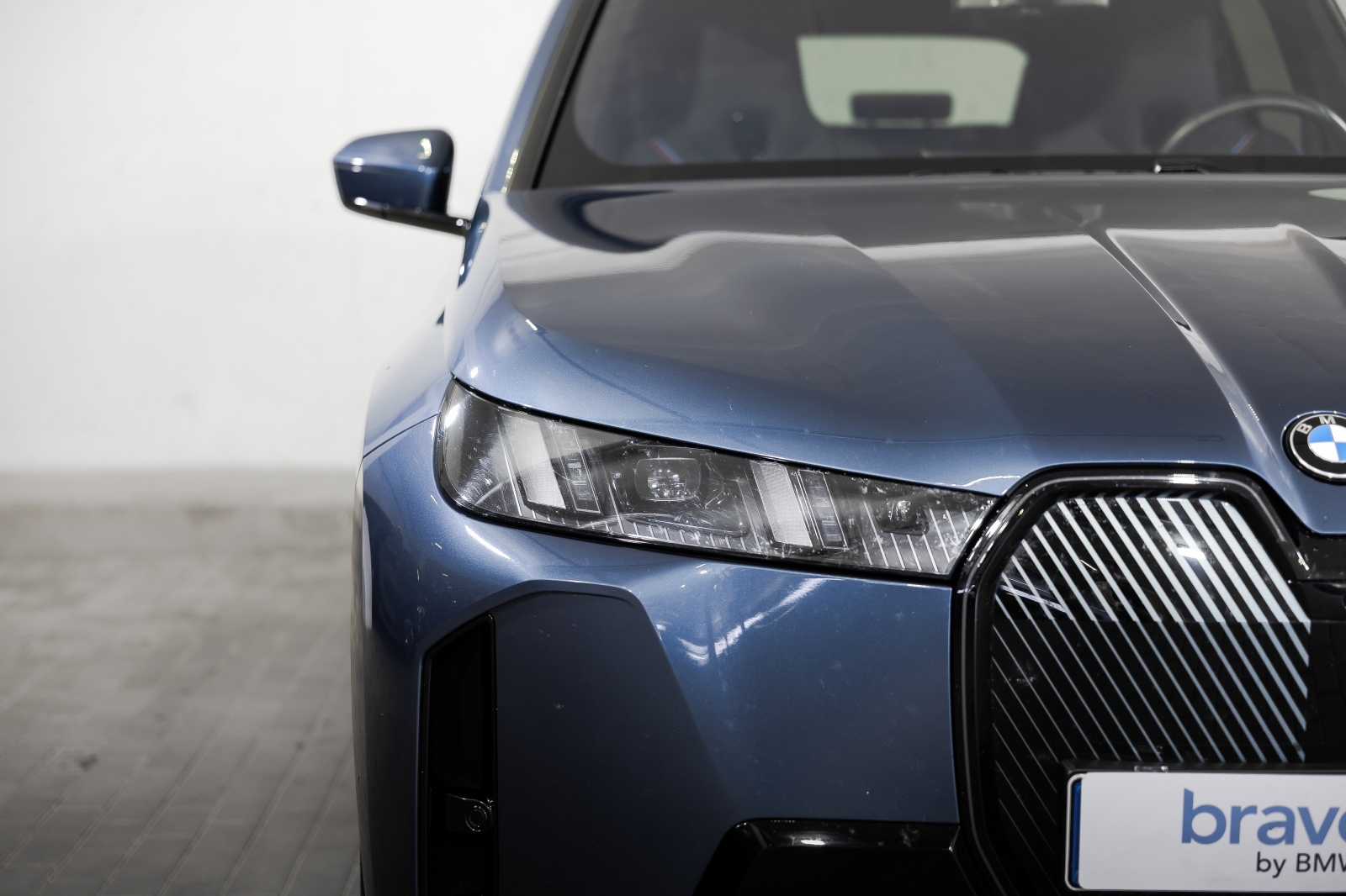 BMW iX xDrive60