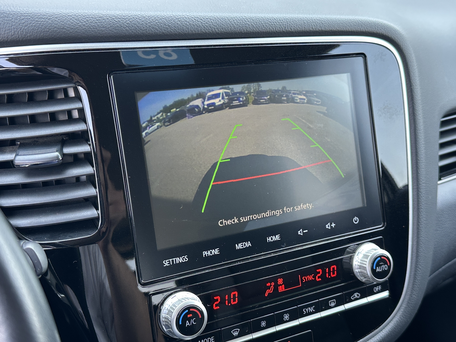 Mitsubishi Outlander Plug-In Hybrid 4WD