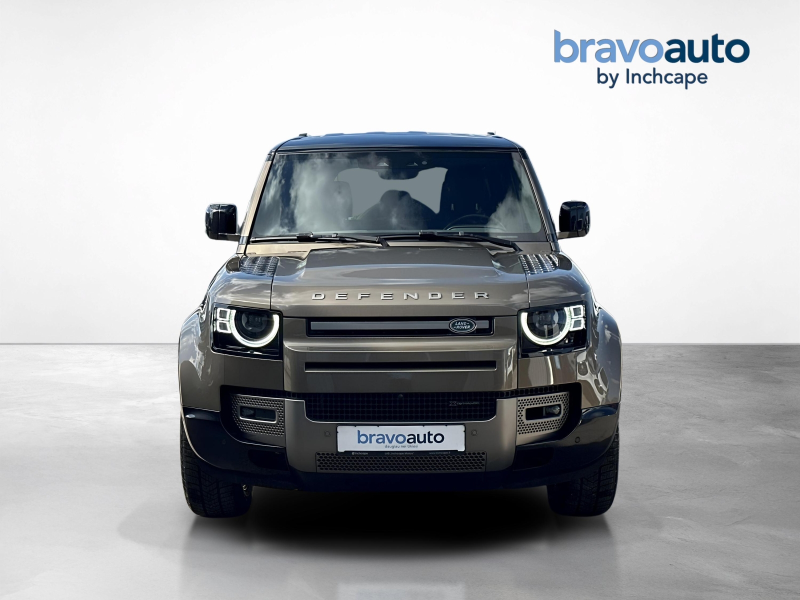 Land Rover Defender 110 D300 MHEV X-Dynamic SE
