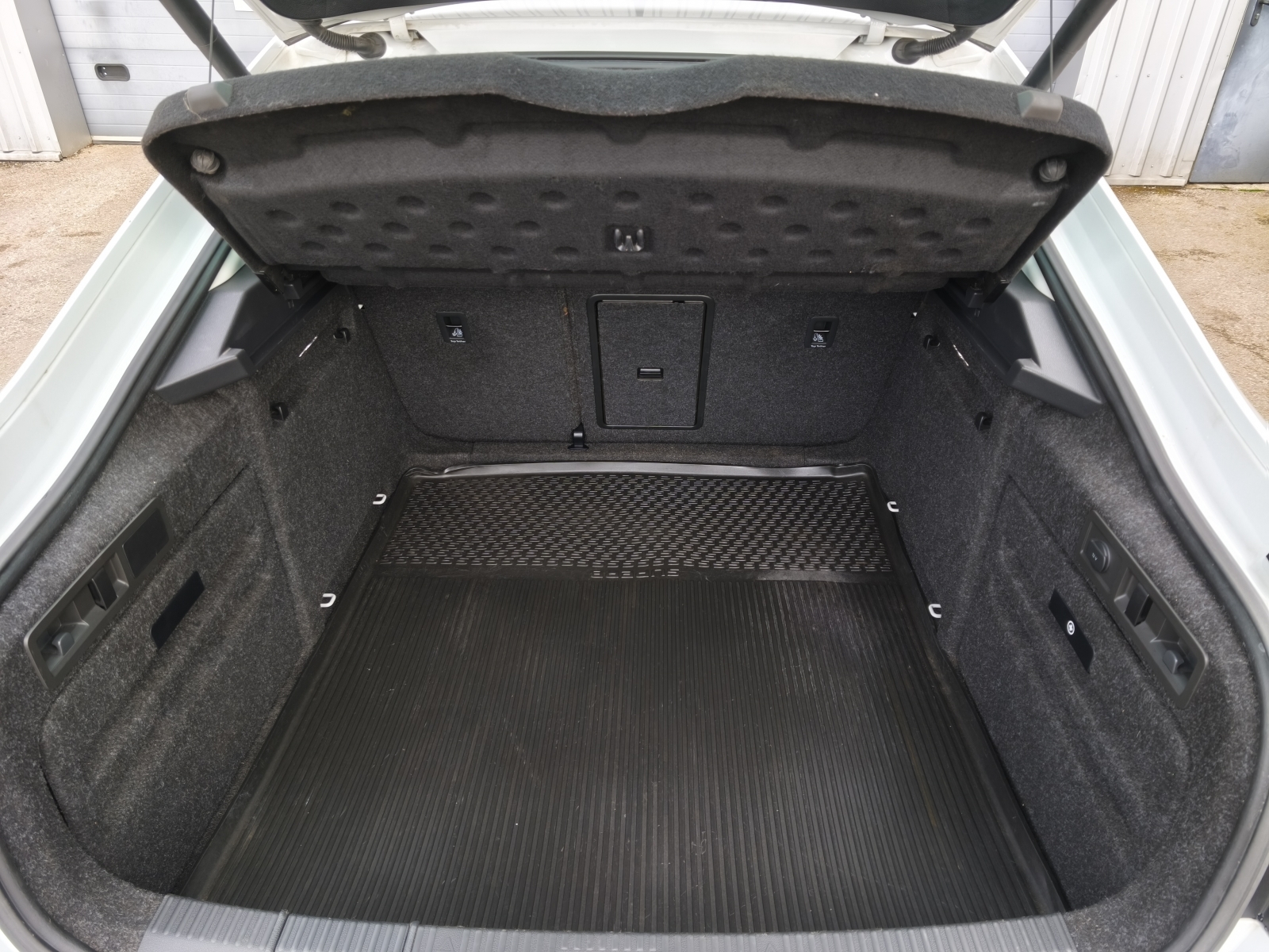 Skoda Superb AMBITION 4X4