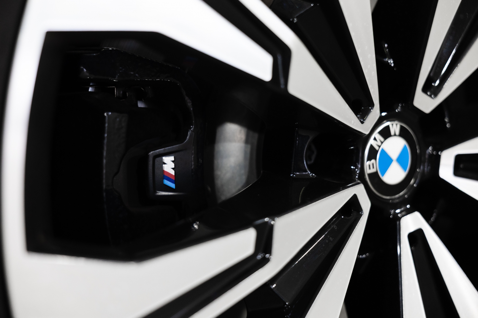 BMW X7 M60i xDrive