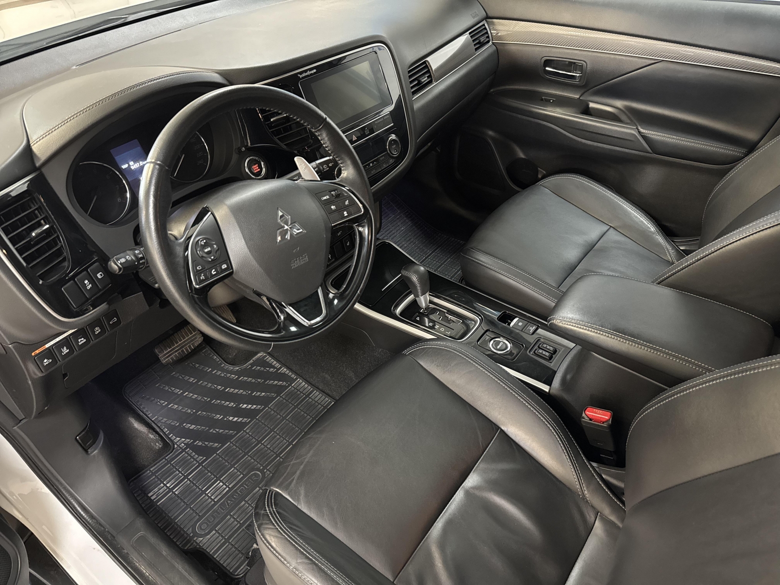 Mitsubishi Outlander 4WD