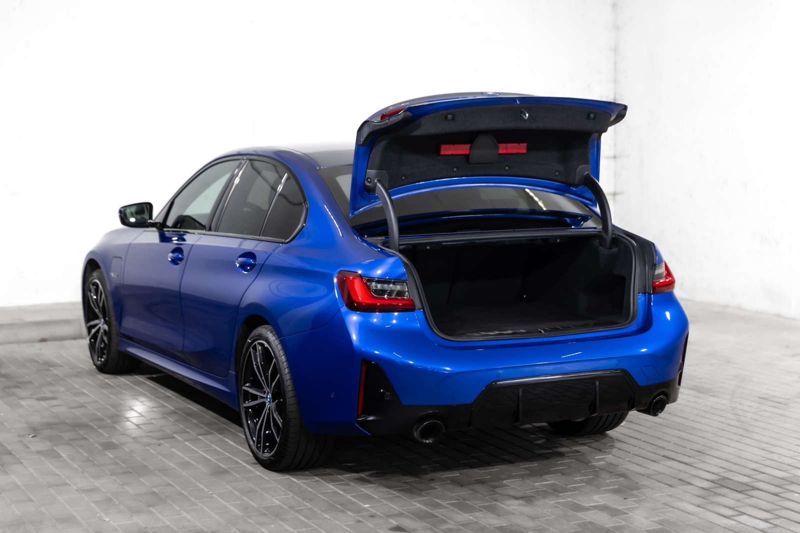 BMW 330 e xDrive