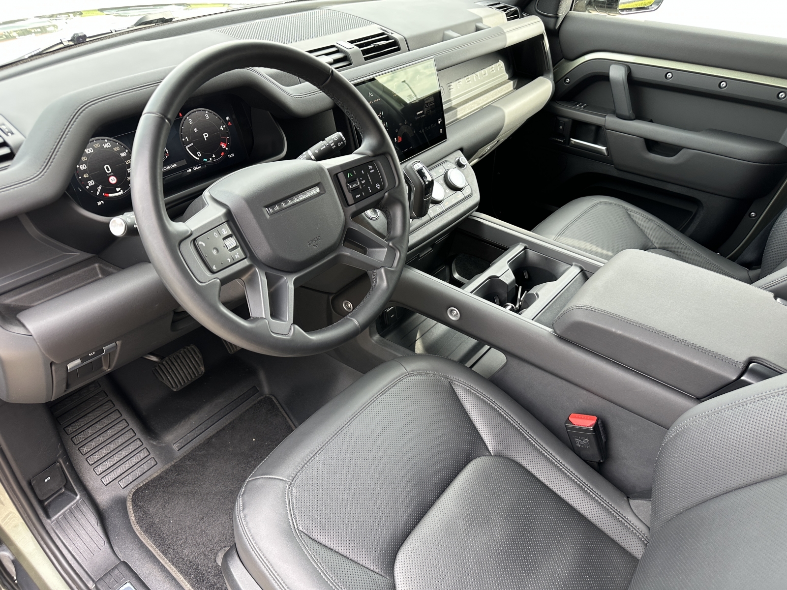 Land Rover Defender X-DYNAMIC SE