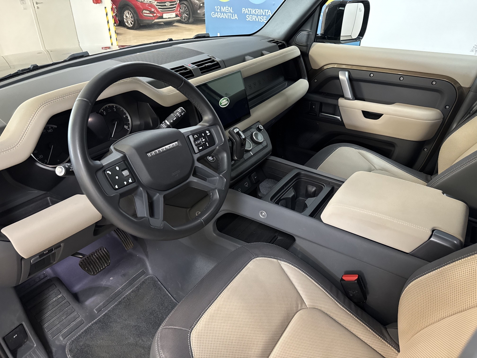 Land Rover Defender 110 D250 MHEV X-Dynamic HSE
