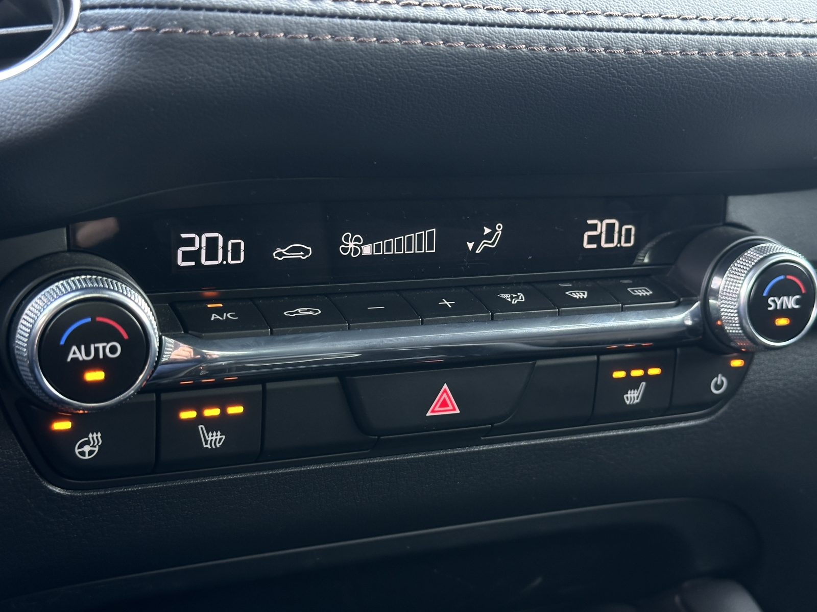 Mazda 3 Exclusive-Line